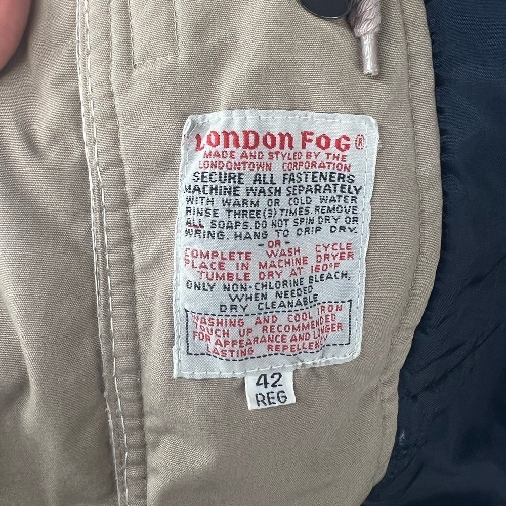 London Fog khaki jacket with cargo pockets and drawstring men’s size 42R - Picture 7 of 8